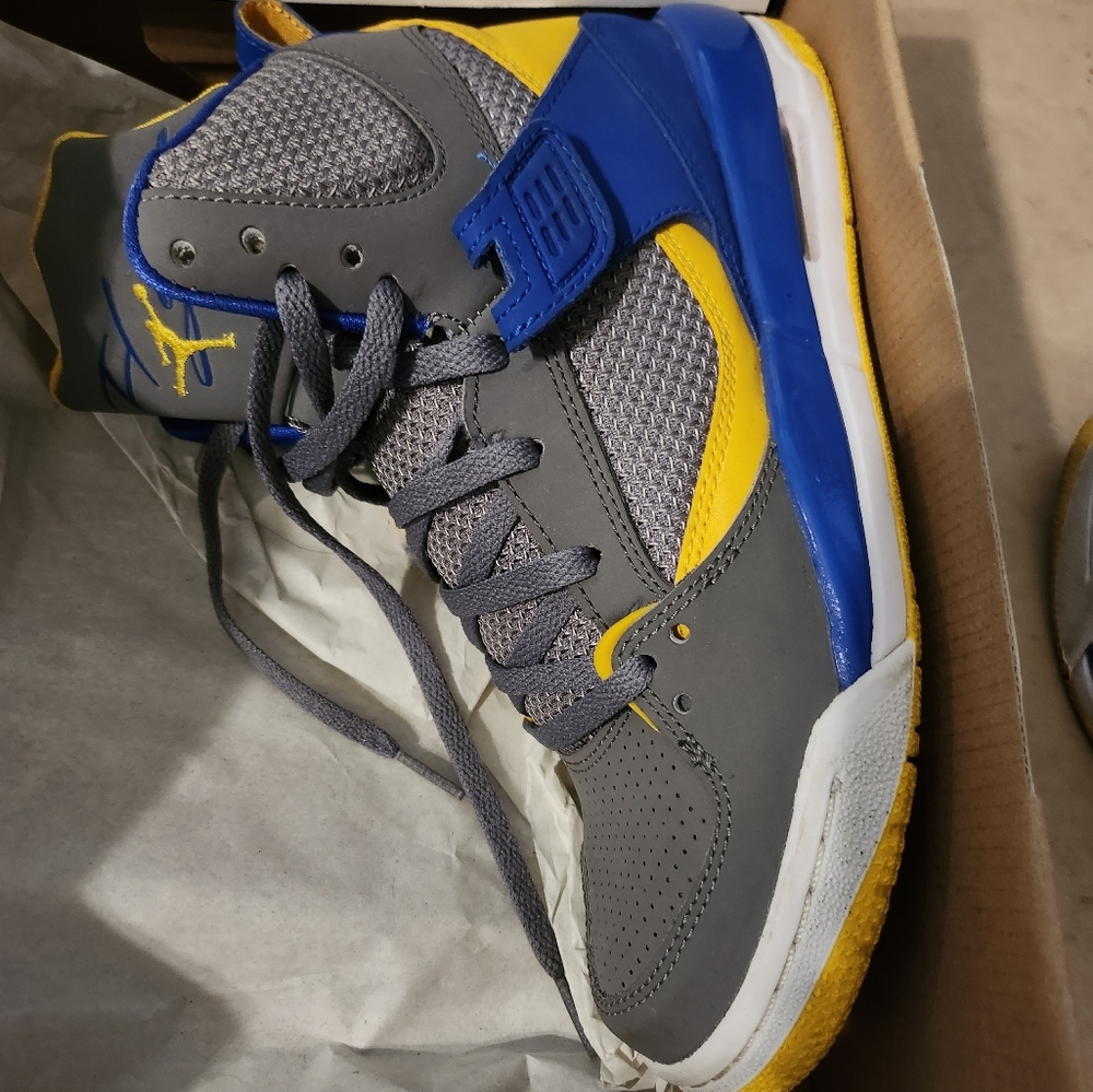 Nike - Picture 6 of 6